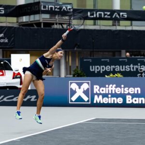 Lee más sobre el artículo Tras una temporada exitosa, Nadia cayó ante Alexandrova en Linz
