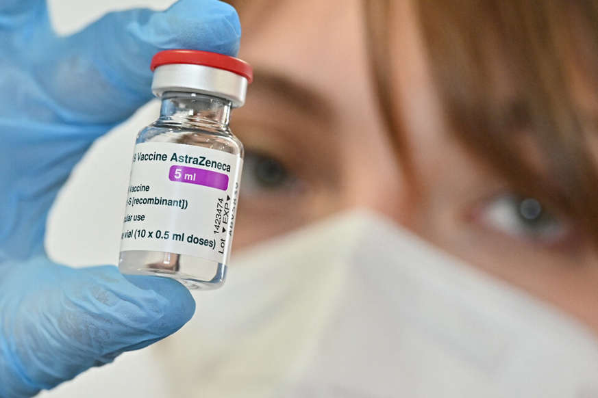 En este momento estás viendo Llegaron otras 657.000 dosis AstraZeneca: cómo sigue la campaña de vacunación